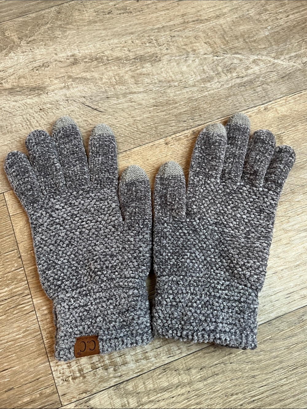 CC Cozy Chenille Gloves in Heather Gray